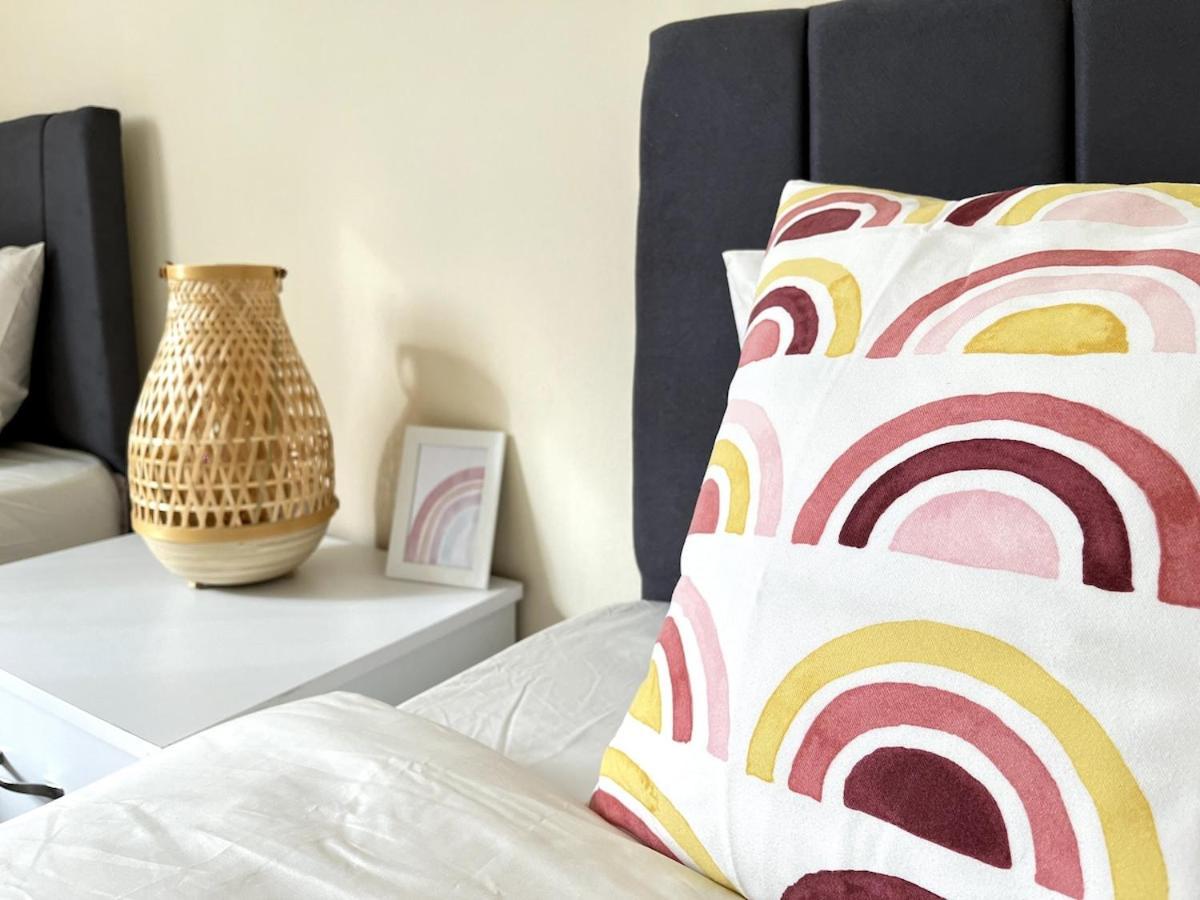 Weekend Apartments 3Br Kyrenia  Bagian luar foto